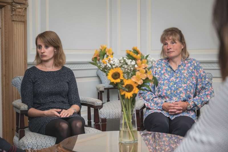 women group therapy addiction alcohol drugs