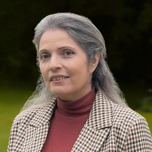 Dr Ladan Nekoohesh